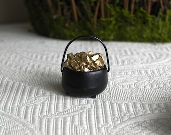 Pot of Gold St. Patrick&#39;s day miniature accessories, lucky pot o gold, cauldron seasonal dollhouse miniatures, accessory for fairy garden