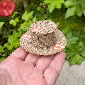 Miniature Scarecrow Hat, Burlap Hat, Doll Hat, Fall Miniatures, Tiered Tray Accessory, Craft Supplies, Autumn Miniatures, Fairy Garden Mini