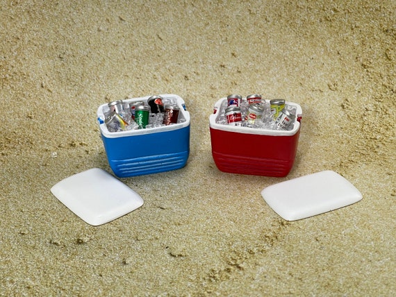Miniature Cooler, Ice Chest, Dollhouse Miniatures 1:12 Scale