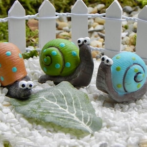 Fairy Garden Snail - accessory for terrarium - miniature snail - whimsical polka dot snails - Accessories for fairy garden