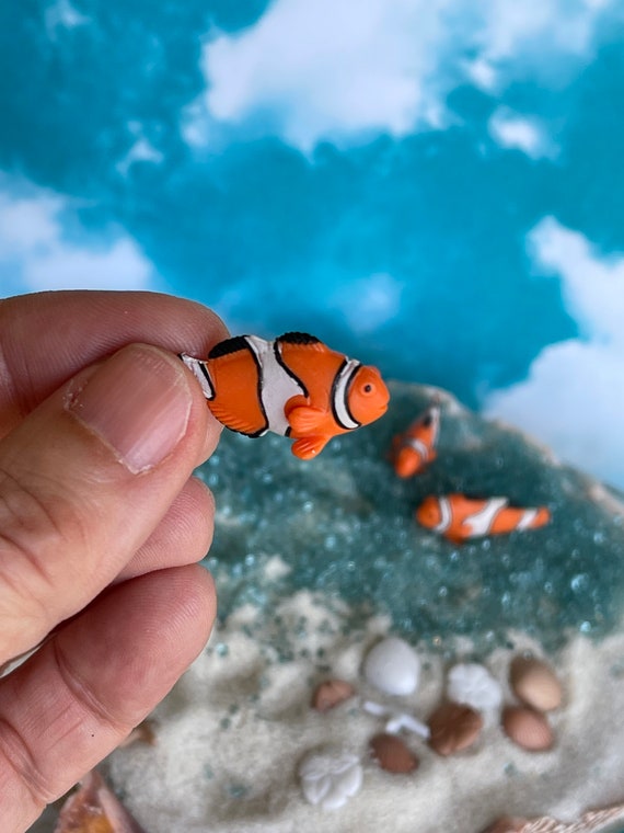 Miniature Clownfish, Tiny Clownfish, Mini Clownfish, Beach Garden Supplies,  Terrarium, Fairy Garden Accessories, Diorama, Sea Animals 