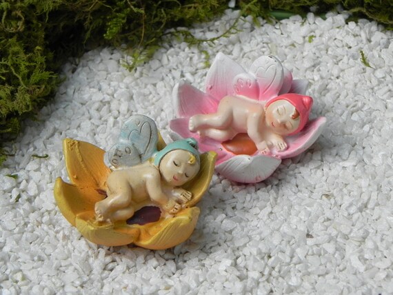 Top Collection Miniature Garden and Terrarium Christmas Fairy Baby Sleeping with Bunny Figurine