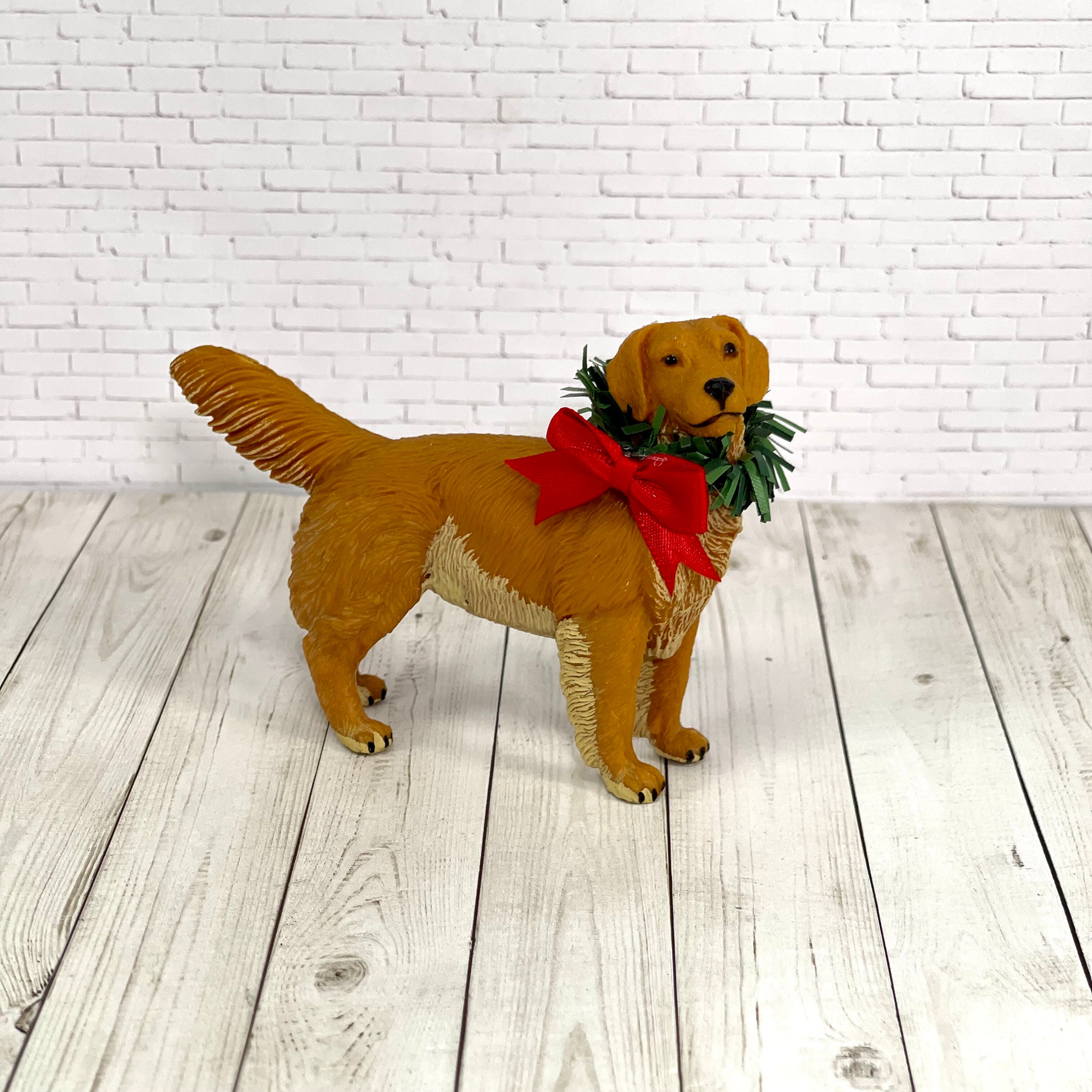 Large Miniature Golden Retriever Christmas Figurine, Dog Figurine Diorama, Plastic Dog, Miniature Animal, Pet Cake, Wedding Cake Topper