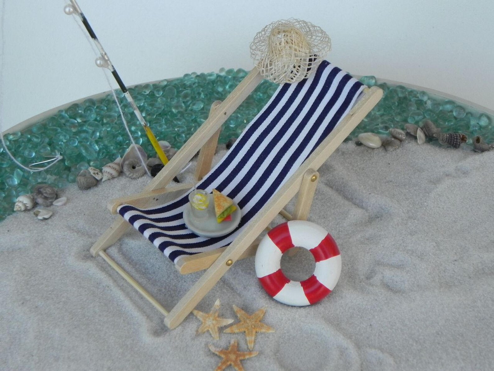 Alasum 2Pcs Miniature Beach Chair Ornaments, Coastal Home Decor With, White Plastic Mini Chairs For Office, Room, Poolside, Or Beach House