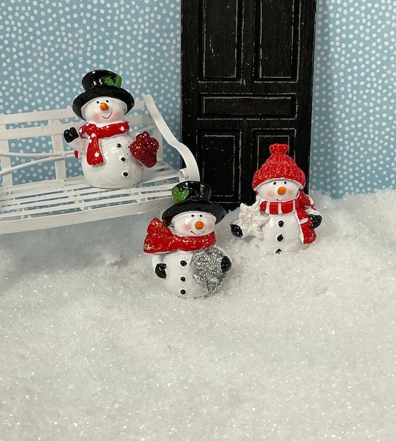 ONE Miniature Snowman, Christmas Miniatures, Dollhouse Miniatures