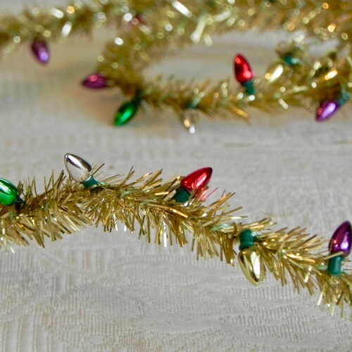 Dollhouse Miniature Gold Holiday Christmas Tinsel Decoration 1:12 Scale 