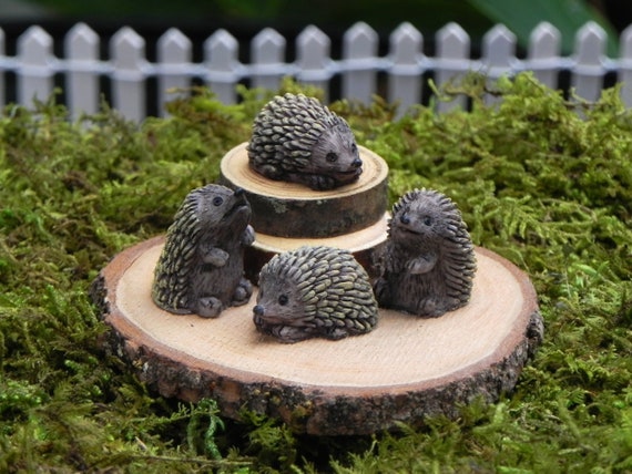 Girl Pets Mini Fairy Garden Statue Dollhouse Accessory Outdoor Figurine Decor Girl Pets Mini Fairy Garden Statue Dollhouse Accessory Outdoor Figurine Decor
