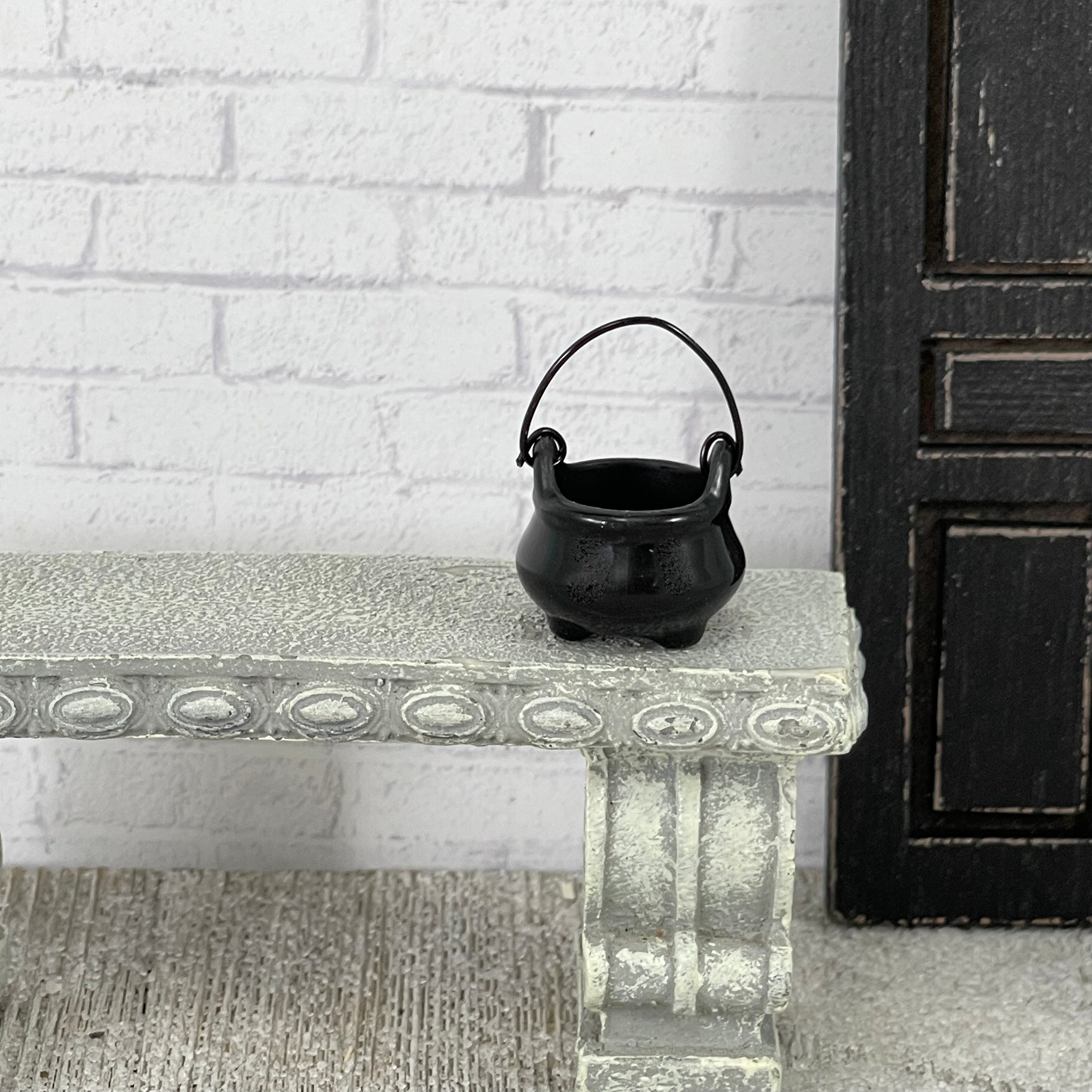 Miniature Cauldron, Dollhouse 1:12 Scale Mini Witch's Brew, Faux ...