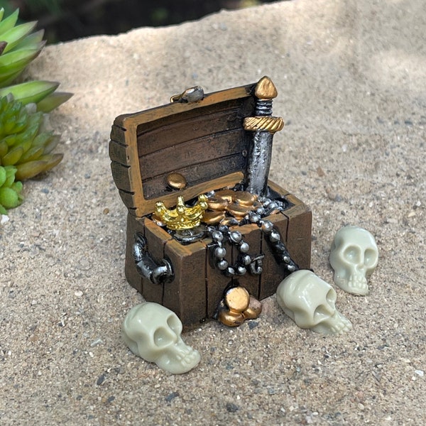 Miniature Treasure Chest, Miniature Crown, Pirate, beach garden miniature, beach wedding cake topper, fairy garden accessories, beach minis