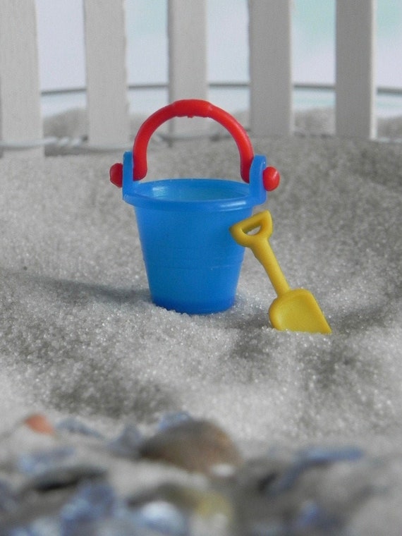 miniature bucket and spade