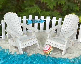 miniature popsicle stick beach chair cake topper