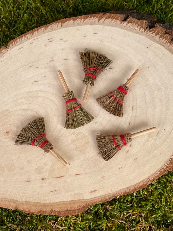 Odoria 1/12 Scale Miniature Accessories Set - Boots, Broom, Mat, Axe & Firewood Log Holder For Dollhouse - View #8