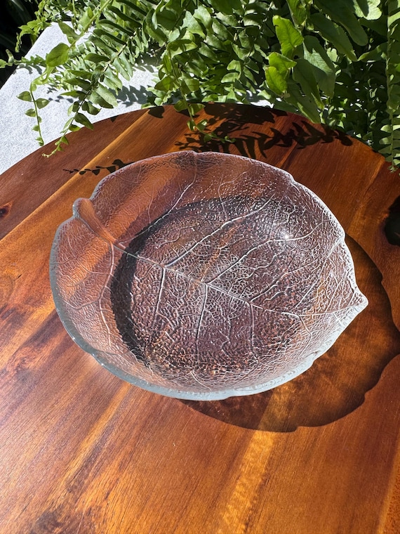 Vintage Arcoroc France Aspen Leaf Glass Bowl, 1970s Clear Textured Glass Dish