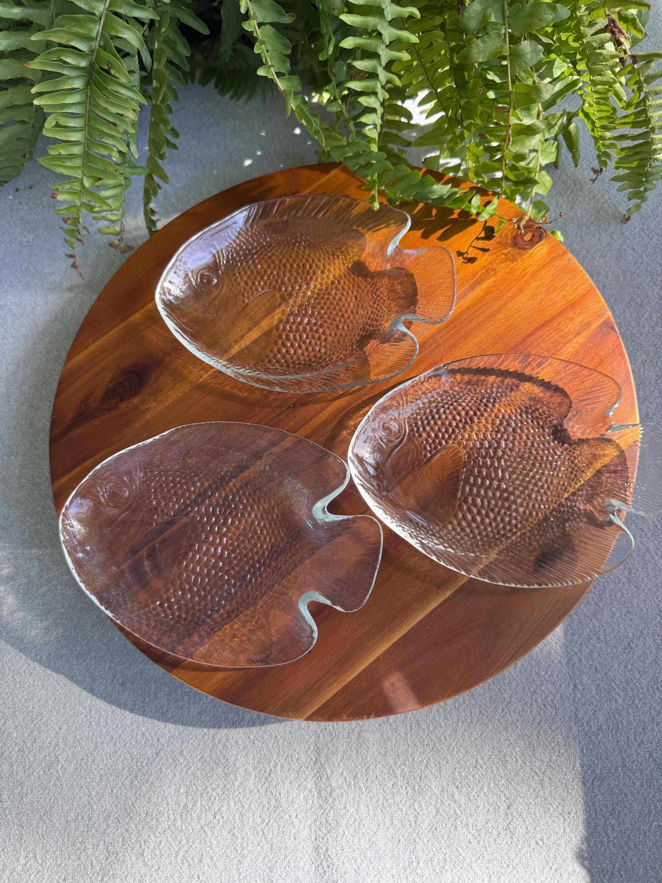 Arcoroc fish plates - Etsy 日本