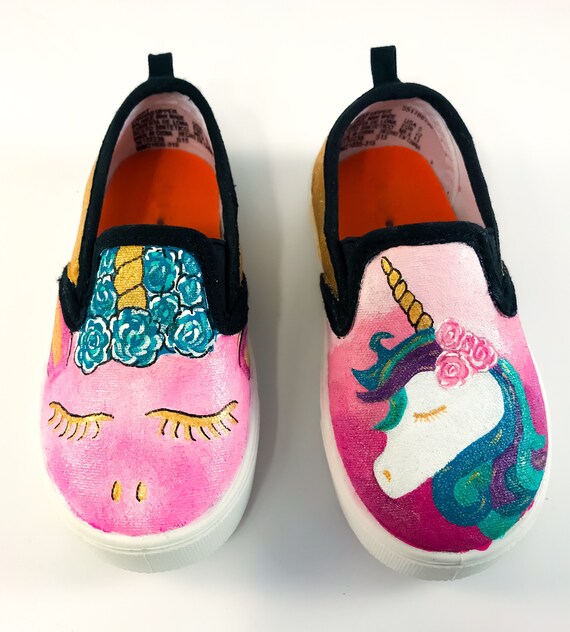 Licorne à la main chaussures | Facile à Nettoyer Surface
Licorne à la la la main chaussures | Facile à Nettoyer Surface
2e7a73