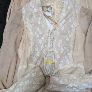 Size 13 Gunne Sax cottagecore vintage boho dress white lace bodice zipper sleeves 1970s prairie rare image 3