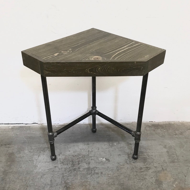 small corner lamp table