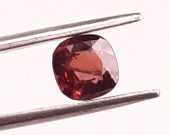 Top red Spinel - 0.77 cts - VS gemstone from Mogok  Myanmar