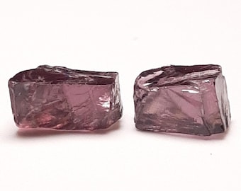 A PAIR 0f Good Mauve Spinel Facet rough crystal from Vietnam 9.40carats in total .
