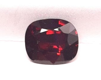 Top Red Spinel -1.59 cts - VVS to IF Red gemstone from Mogok  Myanmar