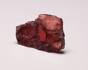 Good RED - PINK Spinel Facet rough crystal from Vietnam 12.86carats.