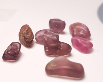 SPINEL ROUGH.  Beautiful Lot of Red Pink hue crystals from Luc Yen Vietnam. 100% Unheated and untreated 23.00 carats. Many will cut gems