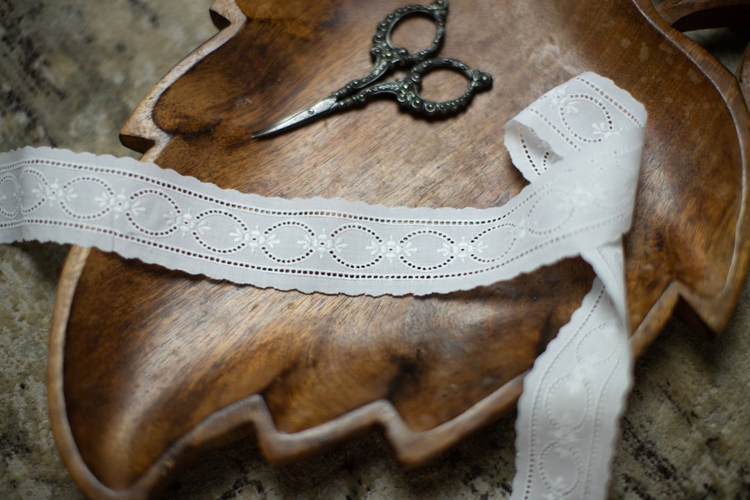 Swiss Embroidery Insertion LSE1INS022 White on White Etsy