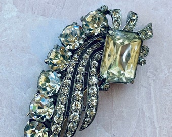 Gorgeous Rare Florence Nathan Patented Eisenberg Original Design Fur Clip Pin