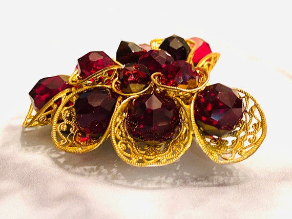 Czechoslovakia signed  Ruby Faceted Bead Dress Cl… - image 8