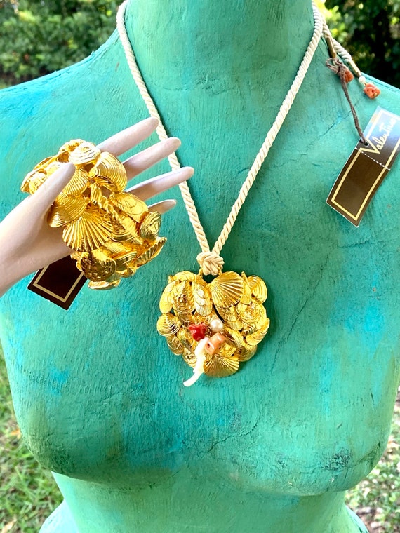 Collier Vintage Années 60/70 En Coquillages Vert Céladon Et Chaîne Dorée - Occasion, Sans Marque
