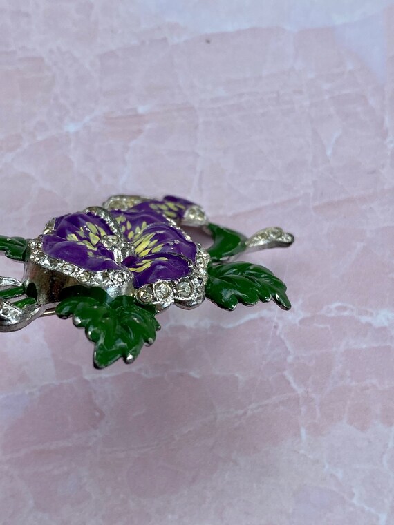 Unsigned Beautiful Enamel Pansy Brooch View 3
