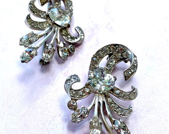 Rare Florence Nathan Style Eisenberg Originals Fabulous Pair of Floral Bouquet signed Brooch Pins