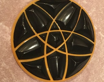 Nice Vintage Bakelite Cast Carved Brooch with Atomic Design