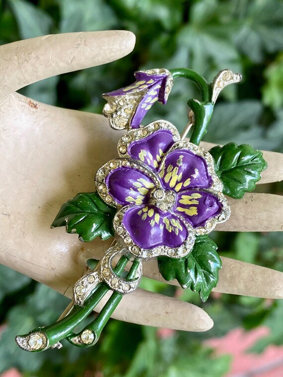 Unsigned Beautiful Enamel Pansy Brooch View 5
