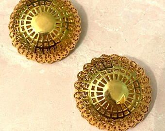 Amazing Trifari 1960's  Gold Domed Filigree Brooch Set