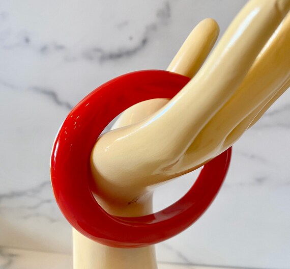 Bakelite Style Bangle Unusual Oval Shape Beautifu… - image 2