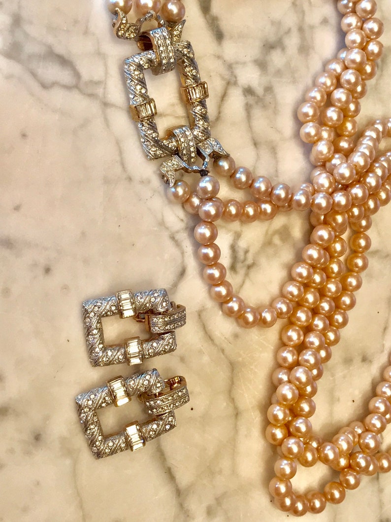 Amazing Unsigned Les Bernard Vintage Diamante and Pearl Necklace and Earrings Fine Jewelry Look bild 2