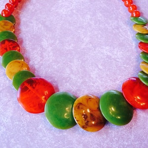 Vintage Bakelite Necklace, Overlapping Discs Unusual Style image 1