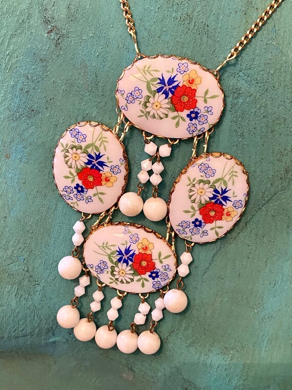 Vintage Chinoiserie Porcelain Flower Dangle neckl… - image 6