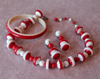 Cute Vintage Plastic Parure, Red and White Patriotic Fun