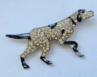 Unsigned Pave' and Enamel Pointing Hunting Dog Brooch, Pin,  Hound,  Pointer Trifari style