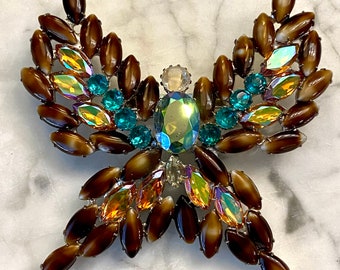 UnSigned Fabulous Giant Butterfly Brooch