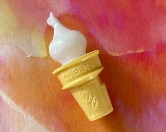 Vintage Dairy Queen Whistle, Ice Cream Cone Whistle, Novelty Whistle, Toy Whistle, DQ Whistle, Advertising Memorabilia