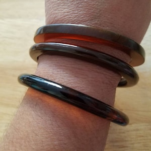 Vintage Set Of 3 Brown Acrylic Plastic Bangle Bracelets
