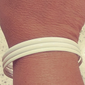 Vintage 80s Set Of 3 White Painted Metal  Bangle Bracelets