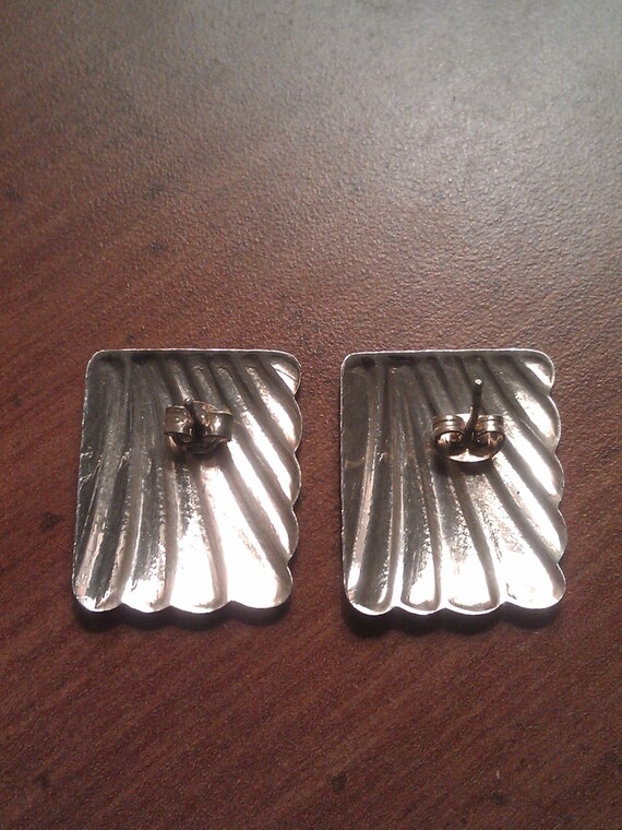 Vintage Lightweight Square Silvertone Metal Stud … - image 4