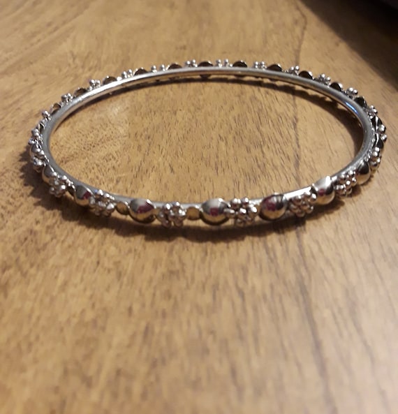 Vintage Silvertone Metal Thin Solid Ball Bangle B… - image 2