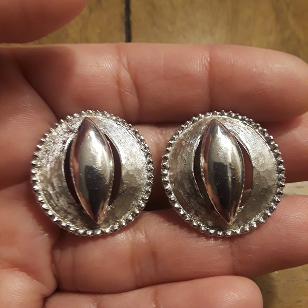 Beautiful Vintage Marboux Brushed Silvertone Metal Round Clip On Earrings
