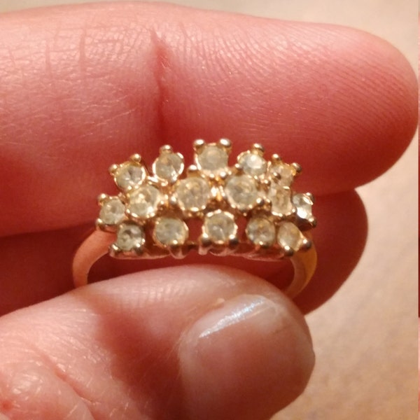 Lovely Vintage 18kt HGE 3 Row Cubic Zirconia Ring Size 6