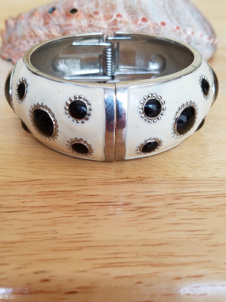 Beautiful Vintage Silvertone Metal Black And Off White Cream Color Polka Dots Enamel Clamper Bangle Bracelet image 2